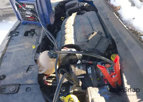 2018 Jeep Compass Latitude 4X4 z USA, uszkodzony, nr VIN 3C4NJDBB8JT150094